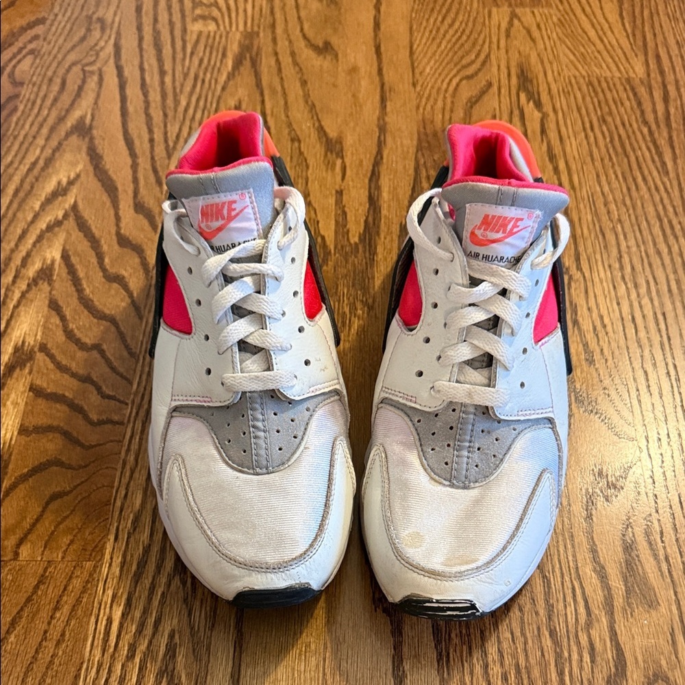 Nike Air Huarache Gray and Pink Sneakers size 9